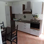 Apartma Metija