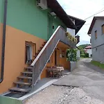 Apartma Metija *